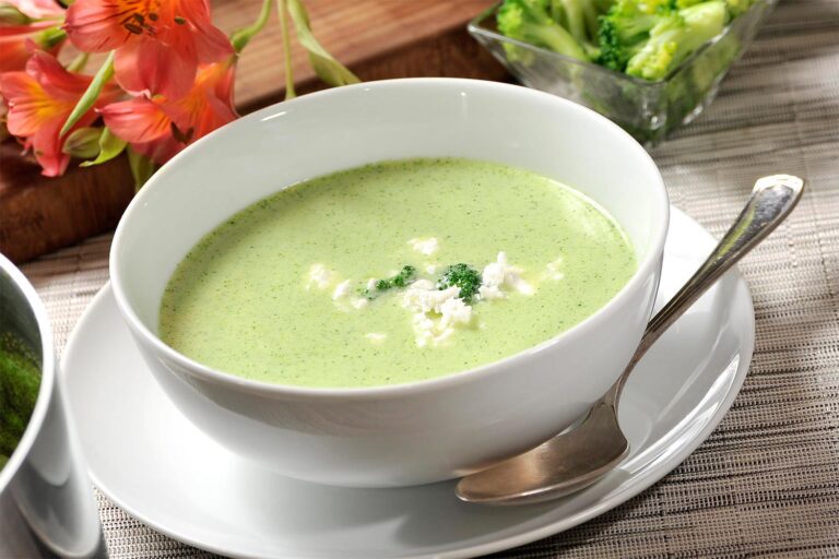 Deliciosa crema de brócoli con queso: receta fácil y sabrosa