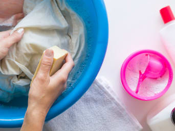 Elimina manchas de ropa fácilmente: Guía práctica y efectiva